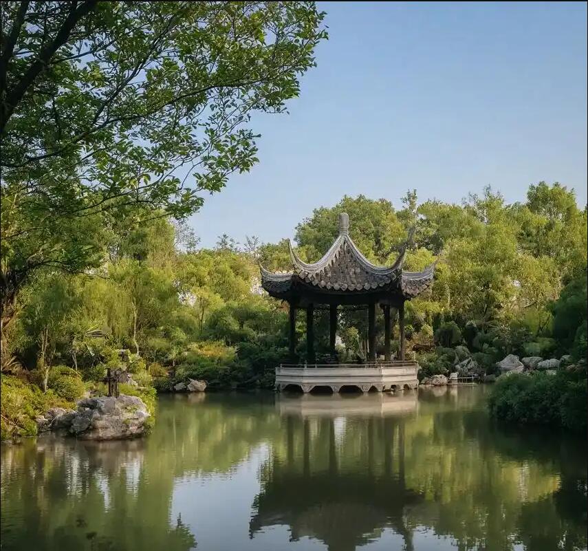 清镇夏日餐饮有限公司